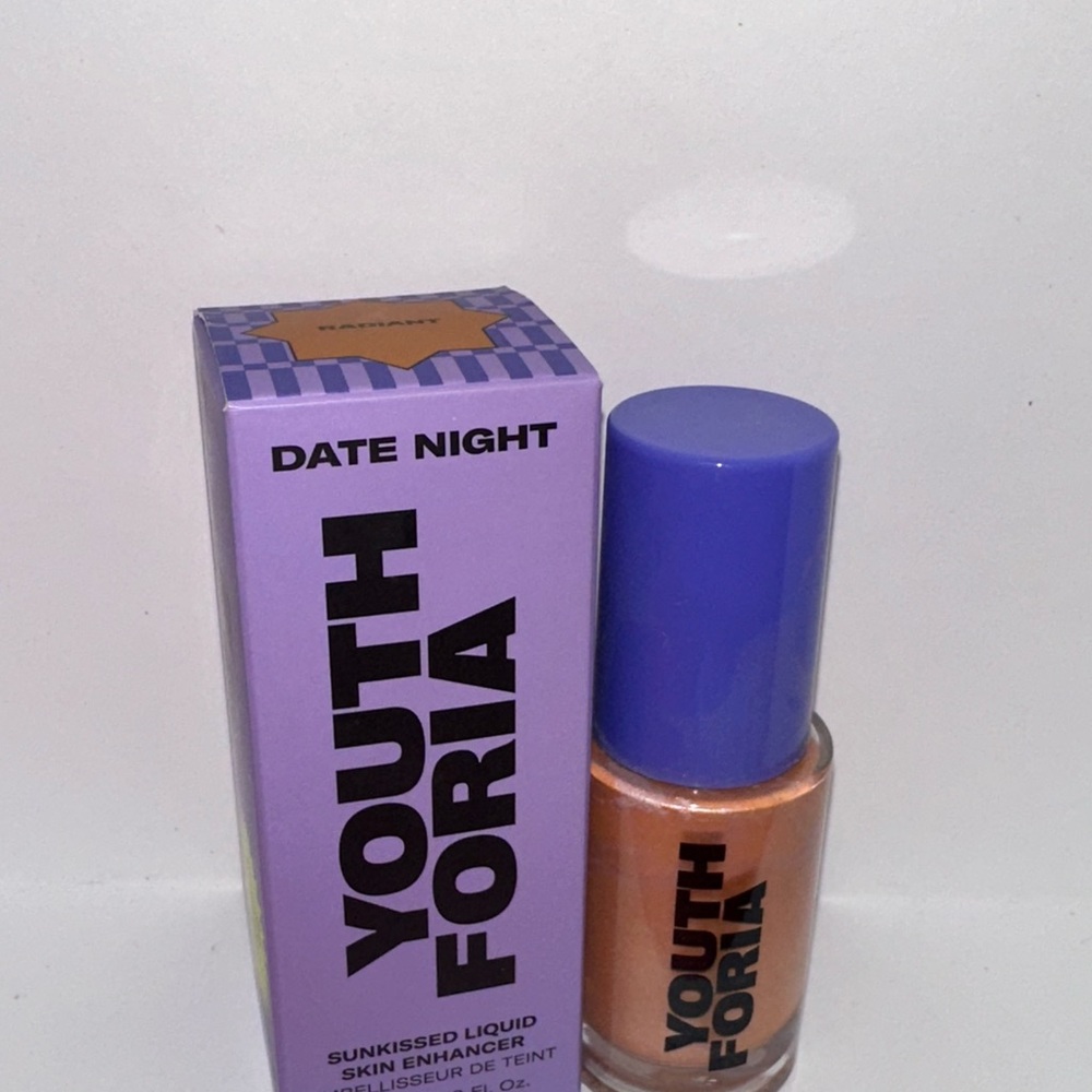 Sunkissed Liquid Skin Enhancer - Radiant middle tone